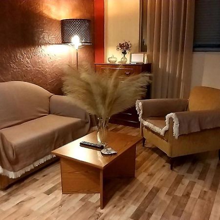 פיראוס Anna Maria Greek Filoxenia Apartment מראה חיצוני תמונה